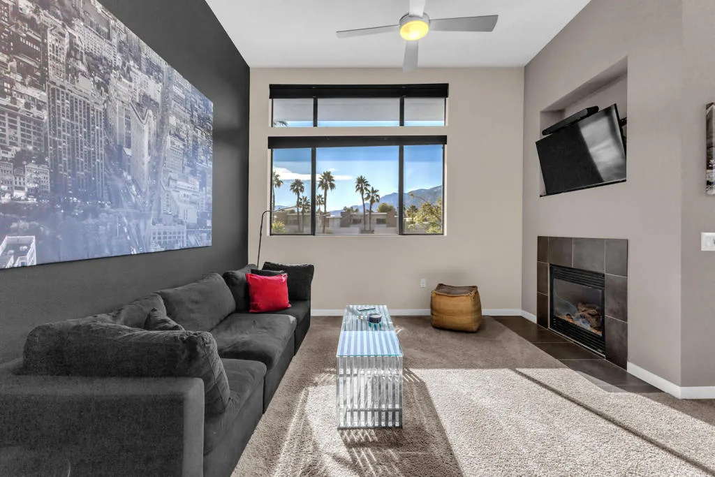 900 E Palm Canyon Drive 201, Palm Springs, California 92264 home-pic-17