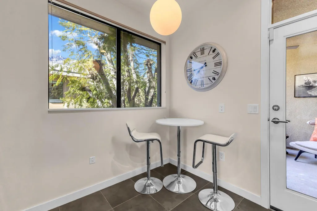 900 E Palm Canyon Drive 201, Palm Springs, California 92264 home-pic-31