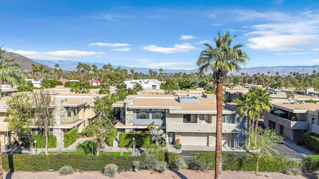 900 E Palm Canyon Drive 201, Palm Springs, California 92264 home-pic-36