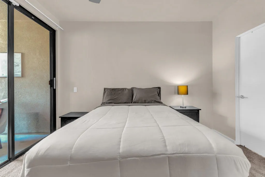 900 E Palm Canyon Drive 201, Palm Springs, California 92264 home-pic-6