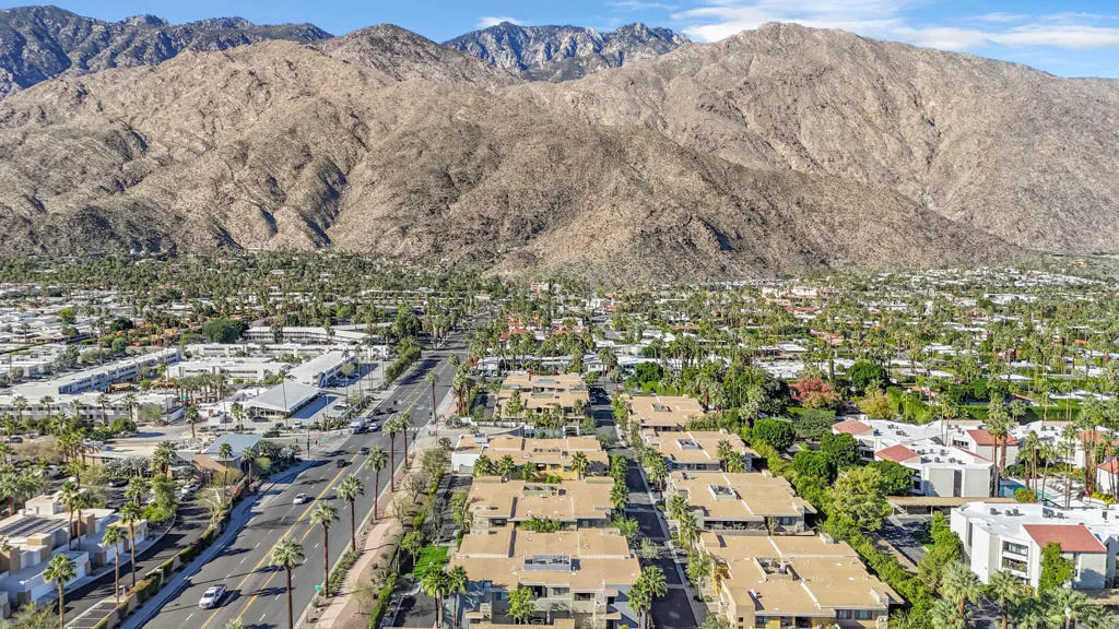 900 E Palm Canyon Drive 201, Palm Springs, California 92264 home-pic-43