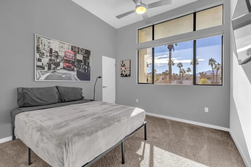 900 E Palm Canyon Drive 201, Palm Springs, California 92264 home-pic-11