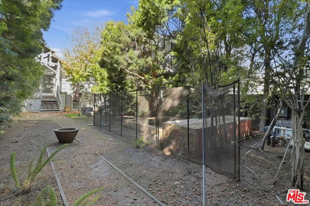 109 Dudley Avenue, Venice, California 90291 home-pic-3