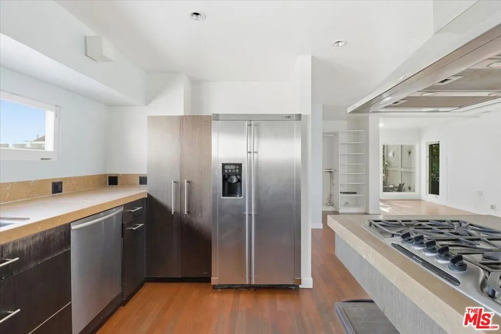 109 Dudley Avenue, Venice, California 90291 home-pic-7