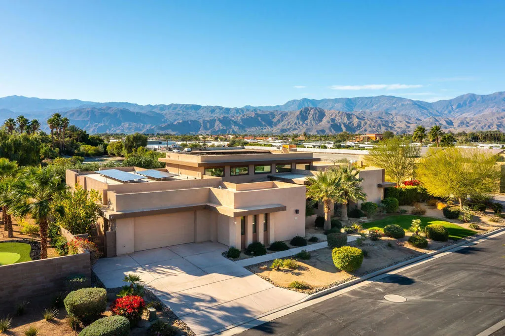 15 Via Montagna, Rancho Mirage, California 92270 home-pic-1