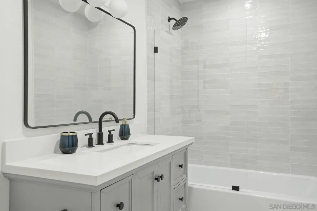 7427 Margerum Ave, San Diego, California 92120 home-pic-26