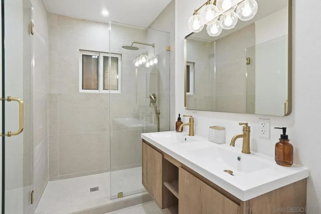 7427 Margerum Ave, San Diego, California 92120 home-pic-21