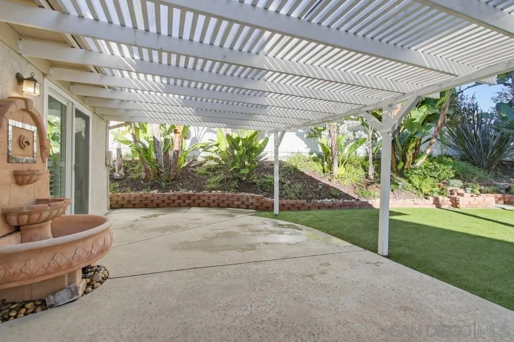 10460 La Vita C, San Diego, California 92131 home-pic-26