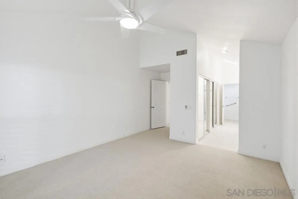 10460 La Vita C, San Diego, California 92131 home-pic-15