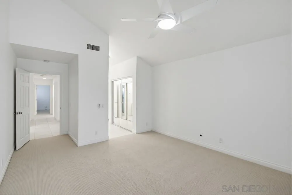 10460 La Vita C, San Diego, California 92131 home-pic-16