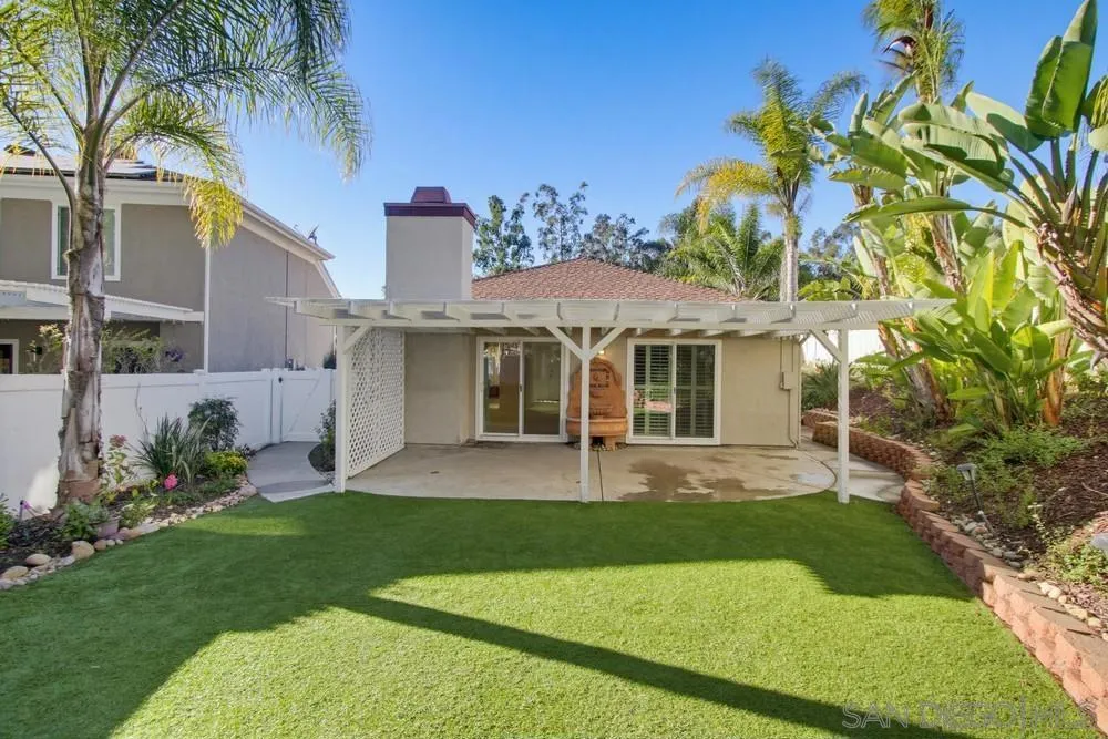 10460 La Vita C, San Diego, California 92131 home-pic-32