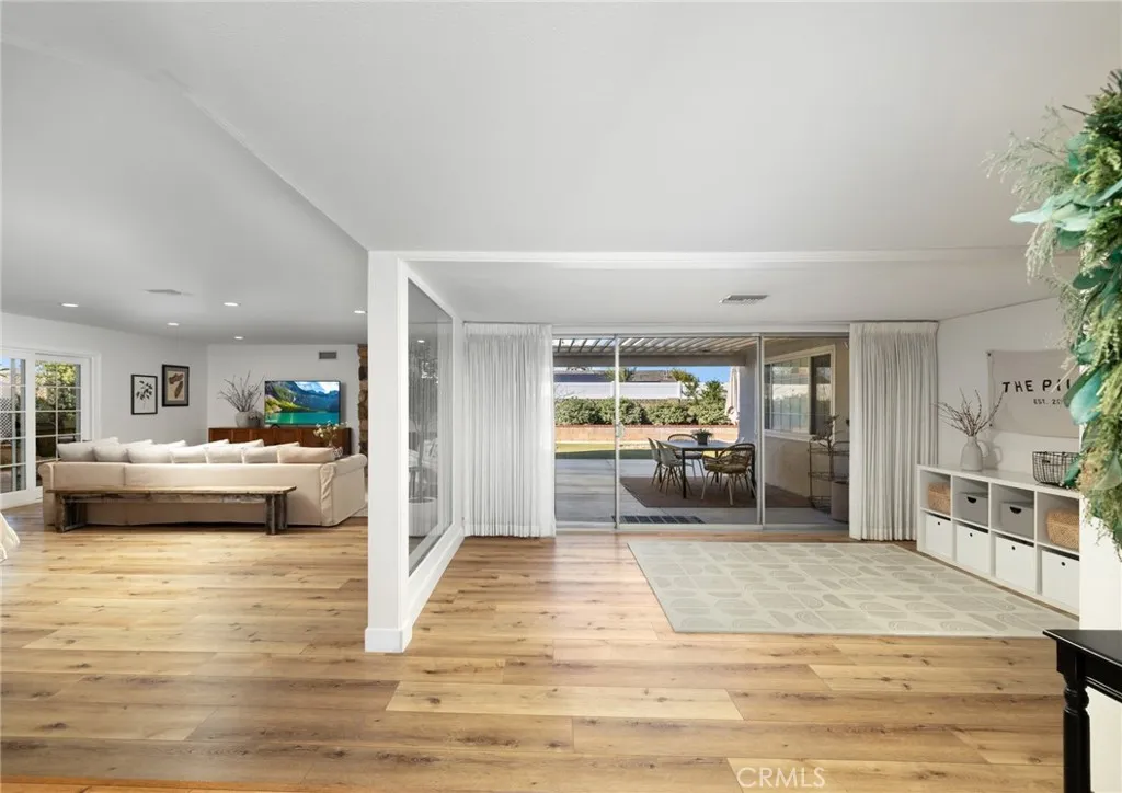 5121 Cedarlawn, Placentia, California 92870 home-pic-2