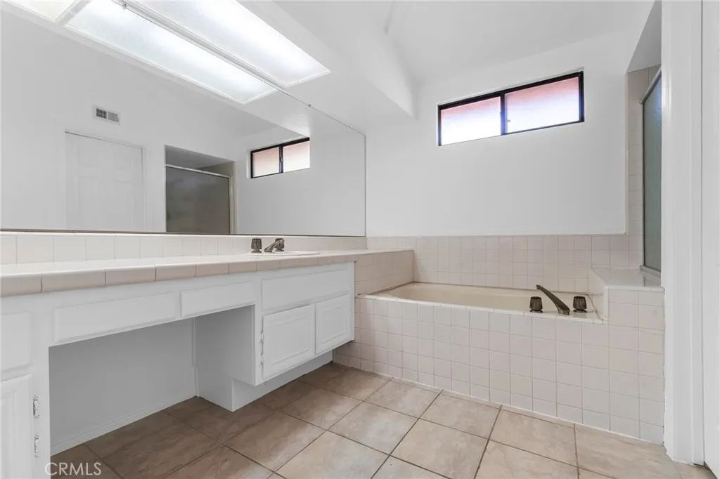 1548 Vallecito, Pomona, California 91768 home-pic-20