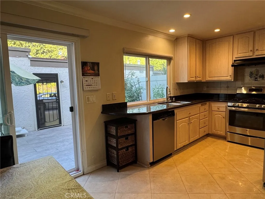 2283 Shady Hills, Diamond Bar, California 91765 home-pic-15