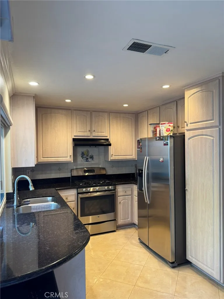 2283 Shady Hills, Diamond Bar, California 91765 home-pic-13