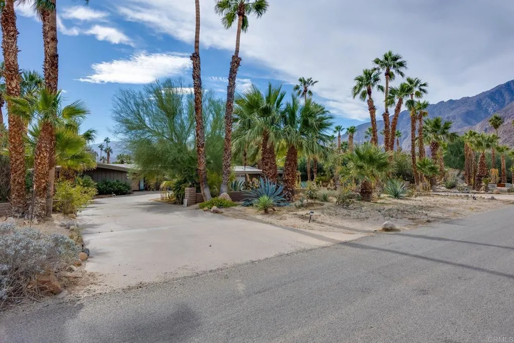 255 Montezuma Road, Borrego Springs, California 92004 home-pic-23