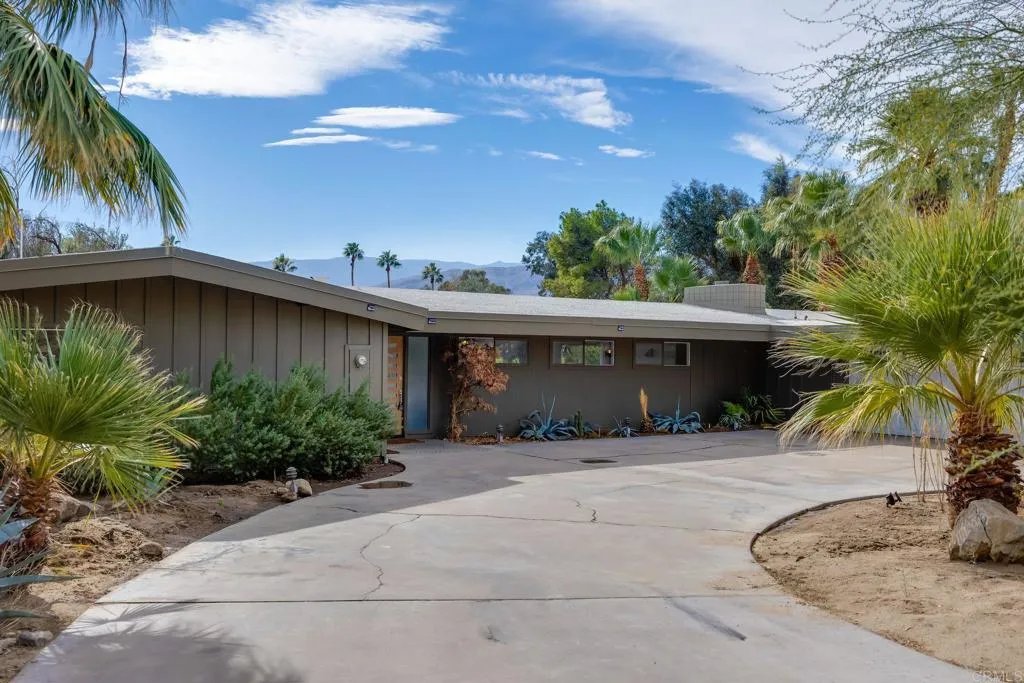 255 Montezuma Road, Borrego Springs, California 92004 home-pic-21