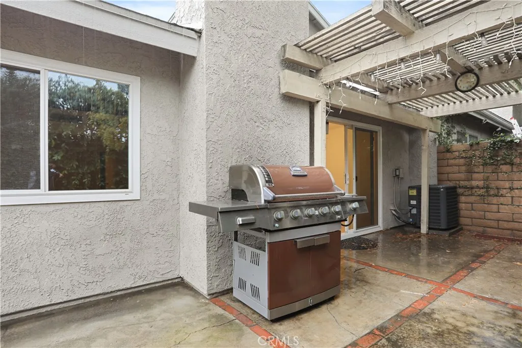 1676 Sumac, Corona, California 92882 home-pic-26