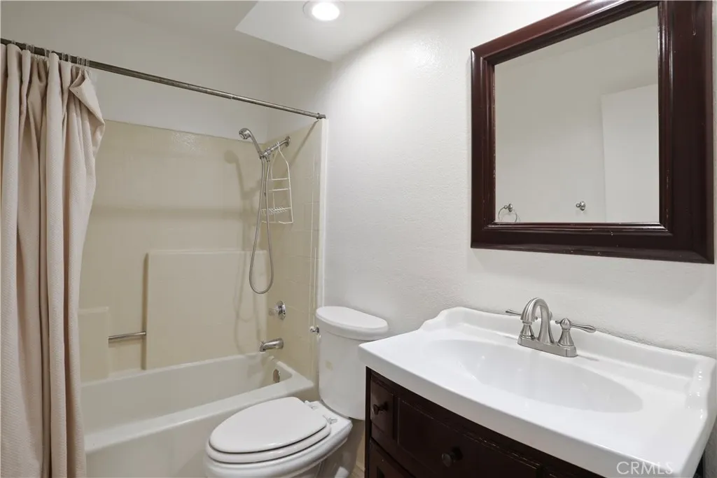 1676 Sumac, Corona, California 92882 home-pic-12