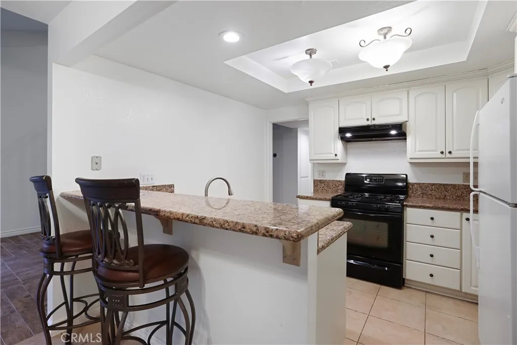 1676 Sumac, Corona, California 92882 home-pic-5