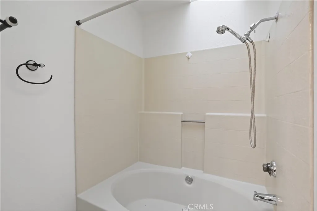 1676 Sumac, Corona, California 92882 home-pic-20