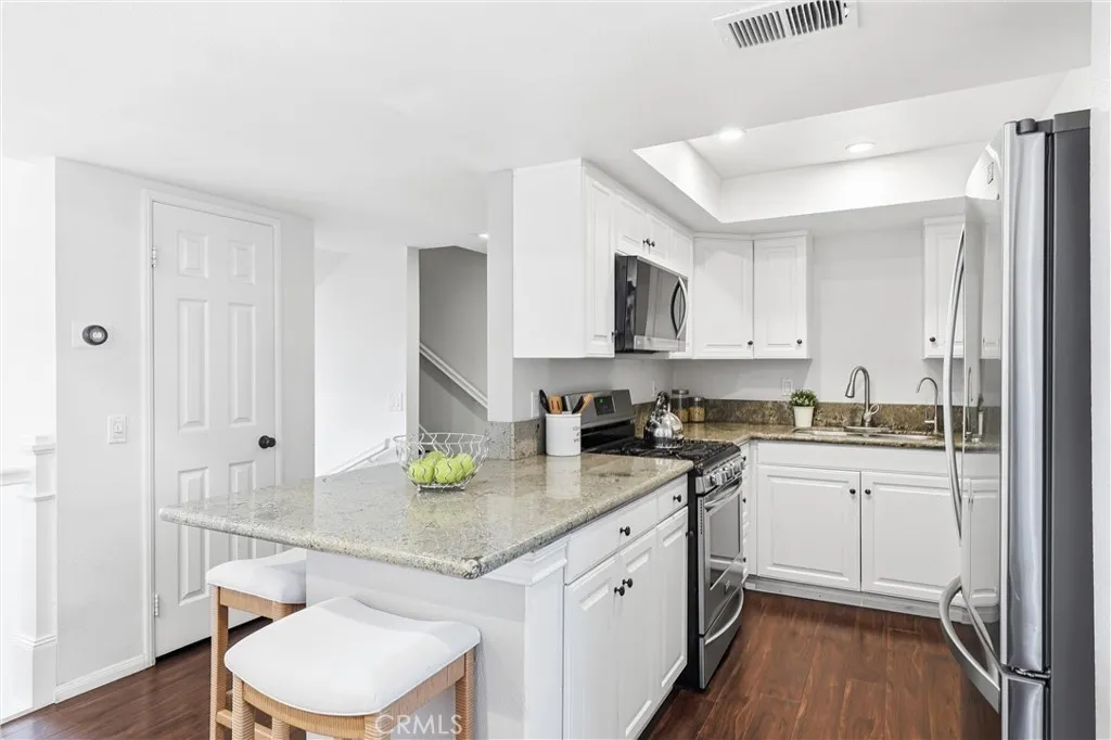 380 W Wilson B103, Costa Mesa, California 92627 home-pic-12