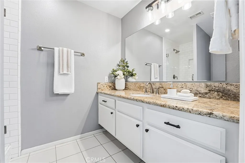 380 W Wilson B103, Costa Mesa, California 92627 home-pic-16