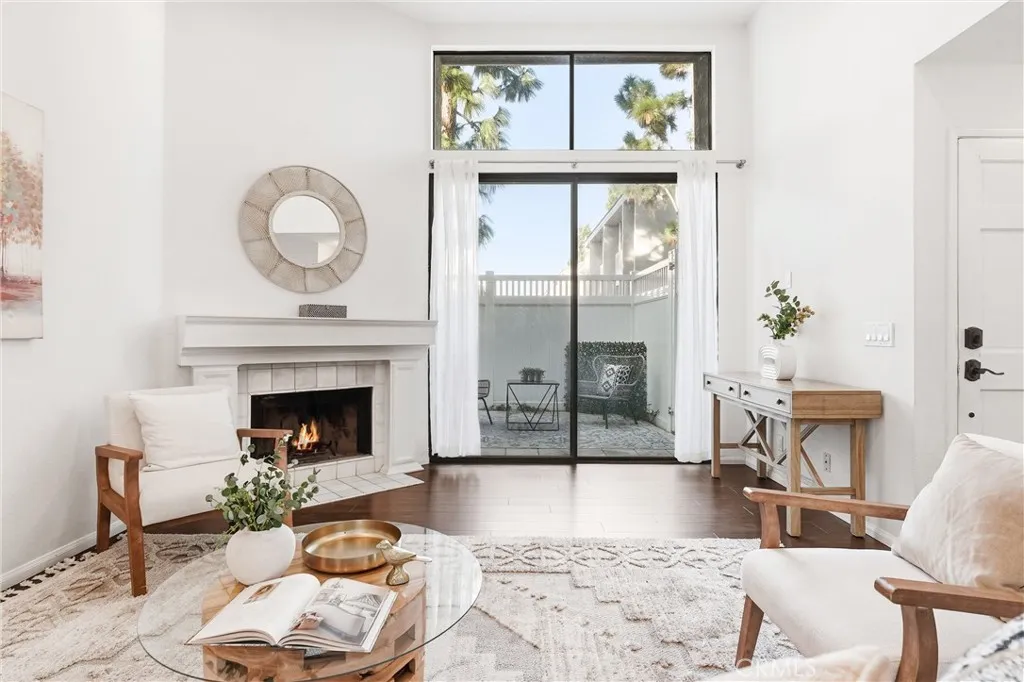 380 W Wilson B103, Costa Mesa, California 92627 home-pic-4
