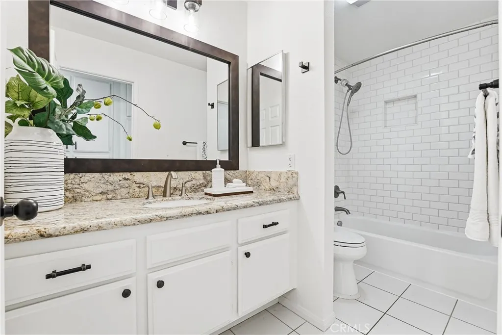 380 W Wilson B103, Costa Mesa, California 92627 home-pic-31