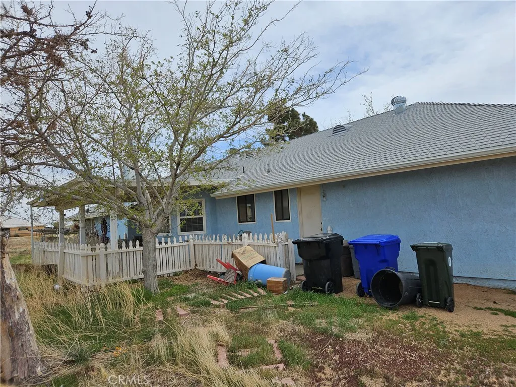 11175 Tyee Road, Apple Valley, California 92308 home-pic-11