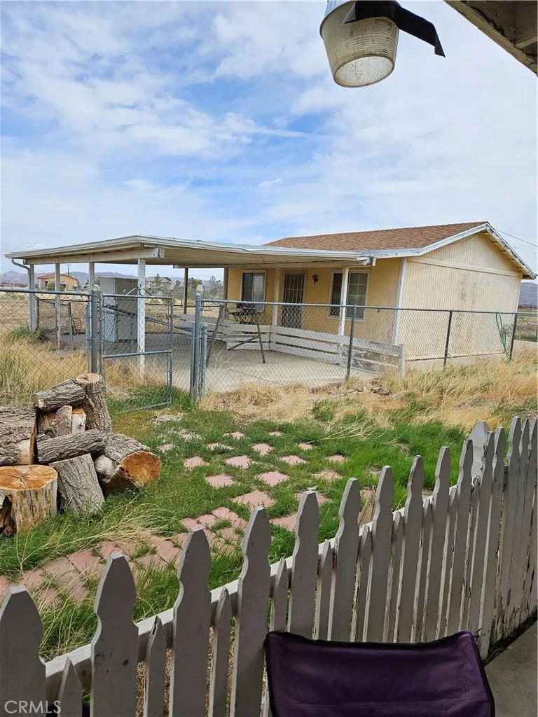 11175 Tyee Road, Apple Valley, California 92308 home-pic-10