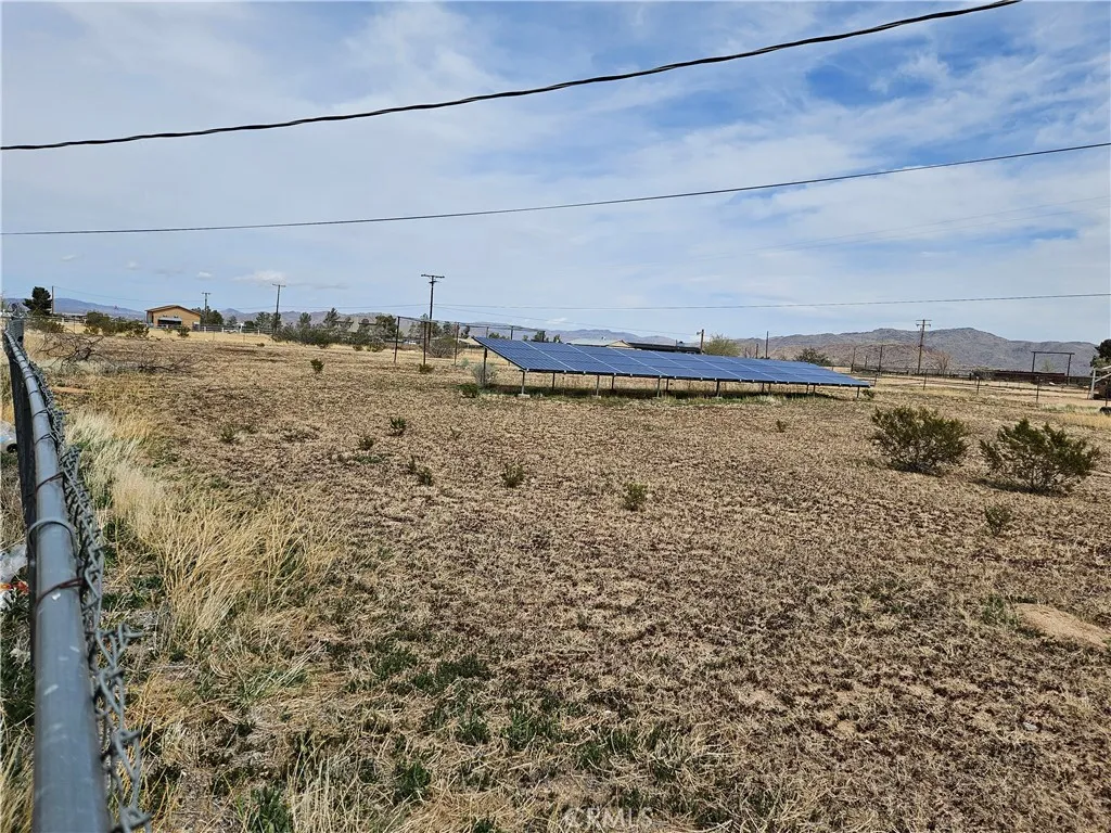11175 Tyee Road, Apple Valley, California 92308 home-pic-28