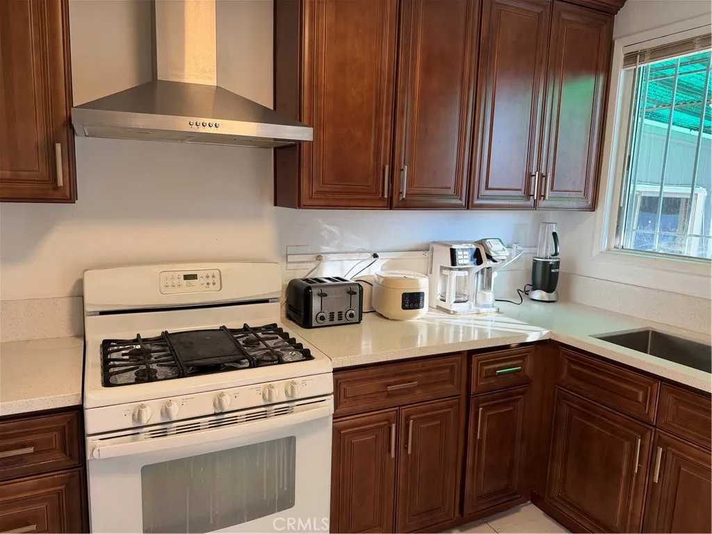 3244 Centralia, Lakewood, California 90712 home-pic-3