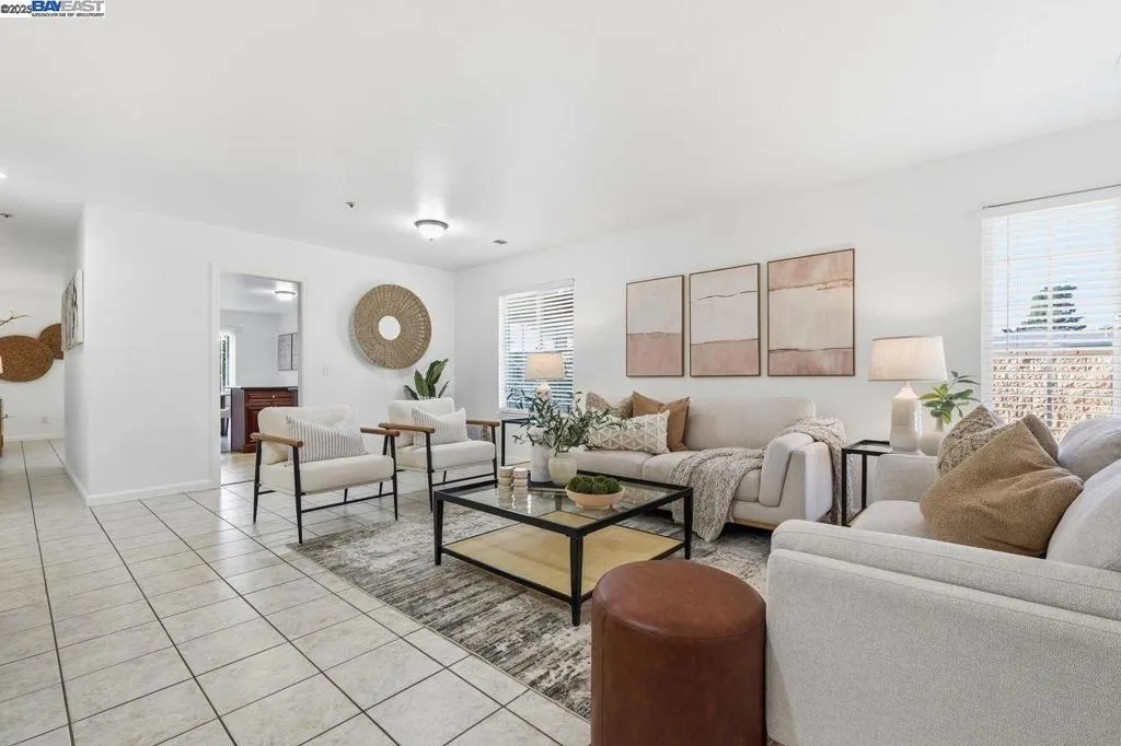 33601 11th St, Union City, California 94587 home-pic-3