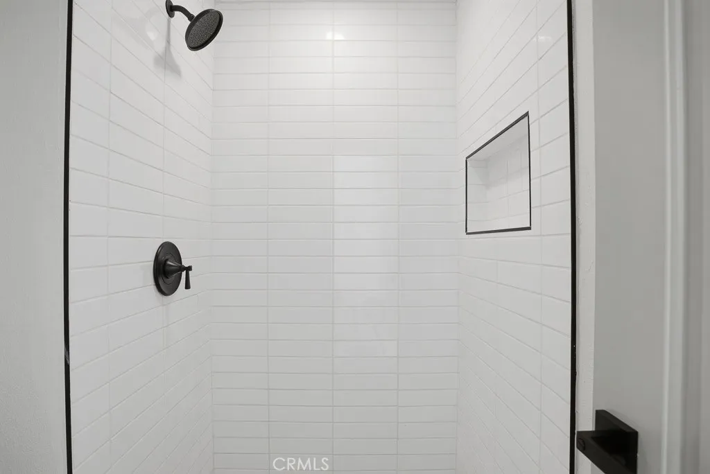 7051 Idyllwild, Riverside, California 92503 home-pic-17