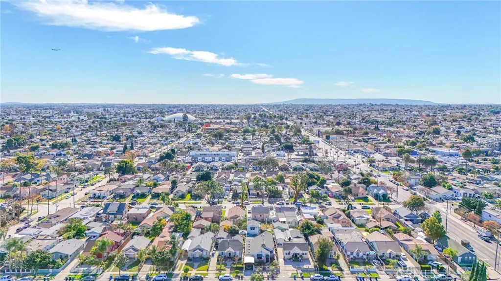 1335 W 68th, Los Angeles, California 90044 home-pic-39