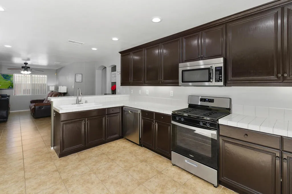 51840 Avenida Madero, La Quinta, California 92253 home-pic-14