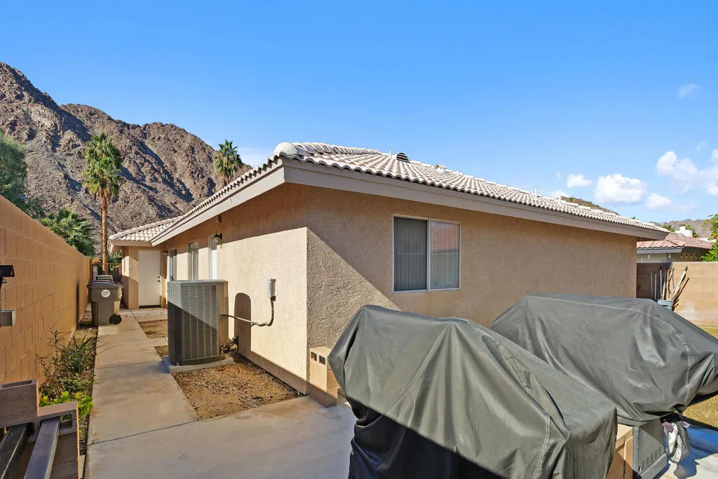 51840 Avenida Madero, La Quinta, California 92253 home-pic-31