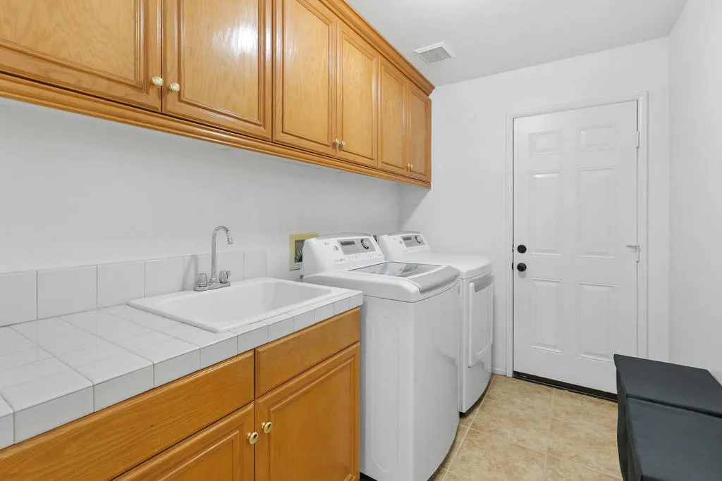 51840 Avenida Madero, La Quinta, California 92253 home-pic-25