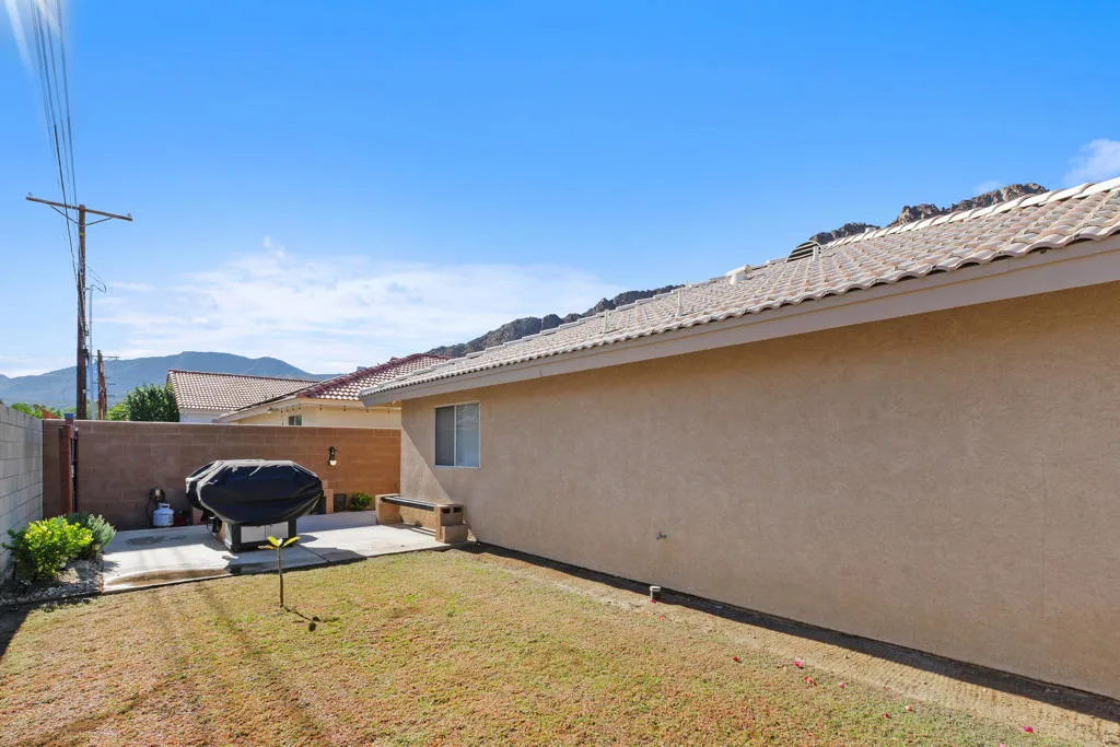 51840 Avenida Madero, La Quinta, California 92253 home-pic-32