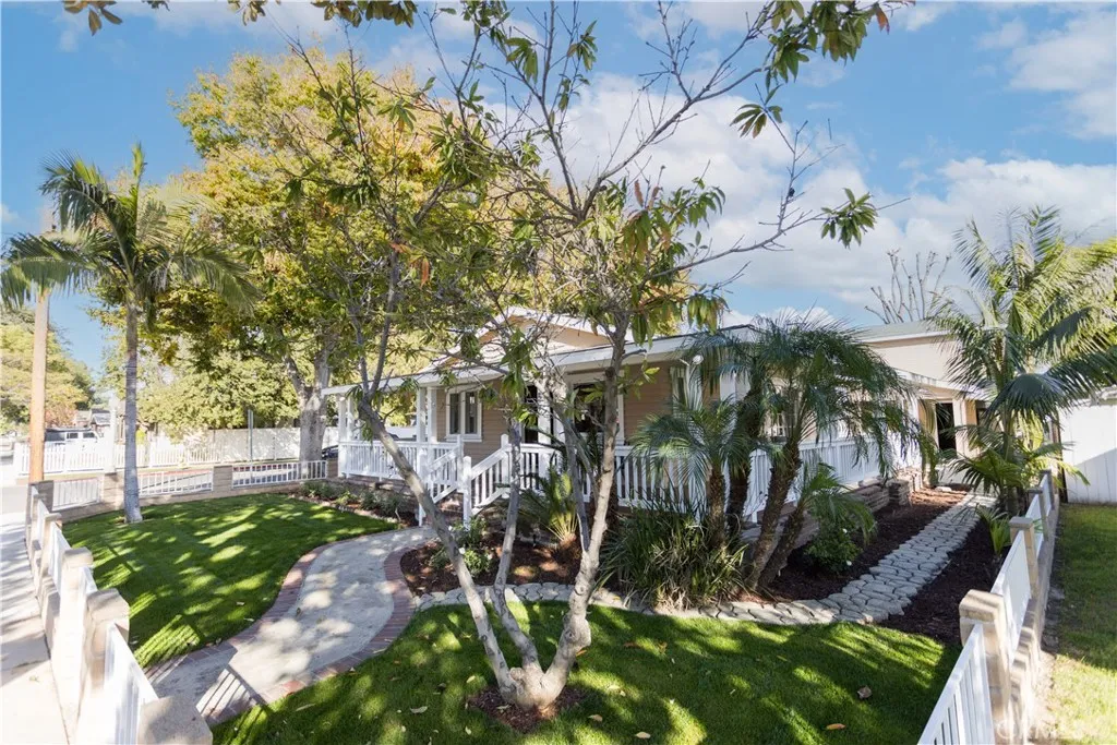 152 N Princeton Avenue, Fullerton, California 92831 home-pic-4