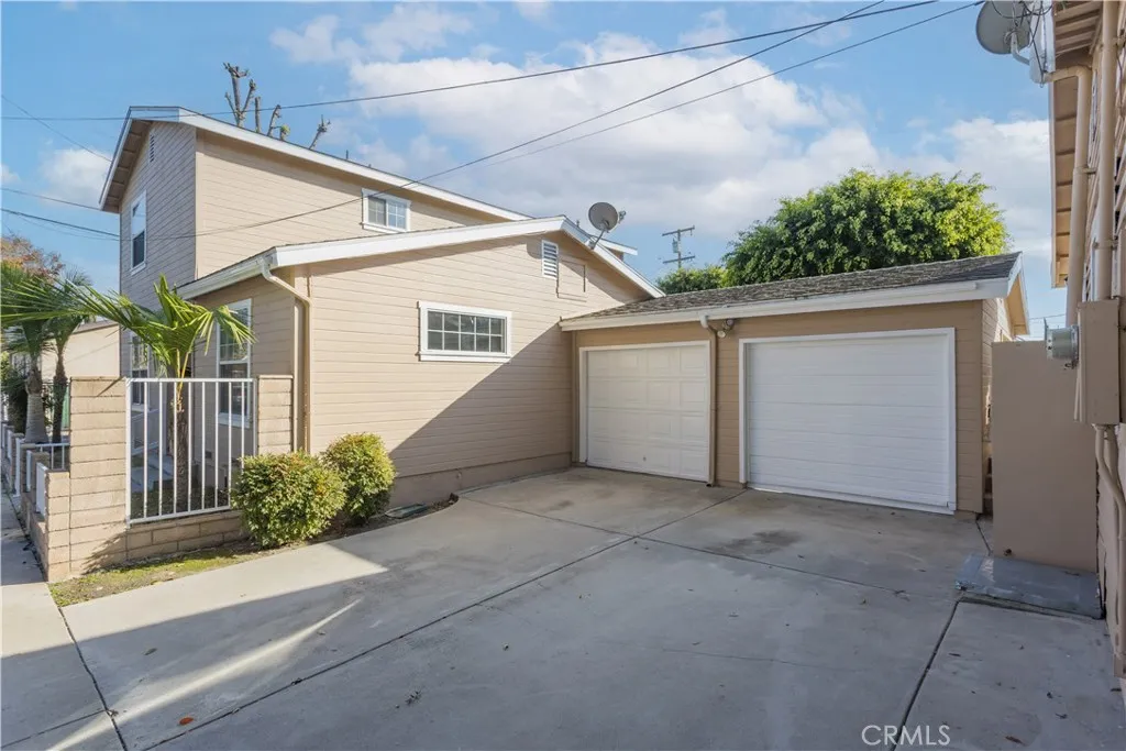 152 N Princeton Avenue, Fullerton, California 92831 home-pic-33