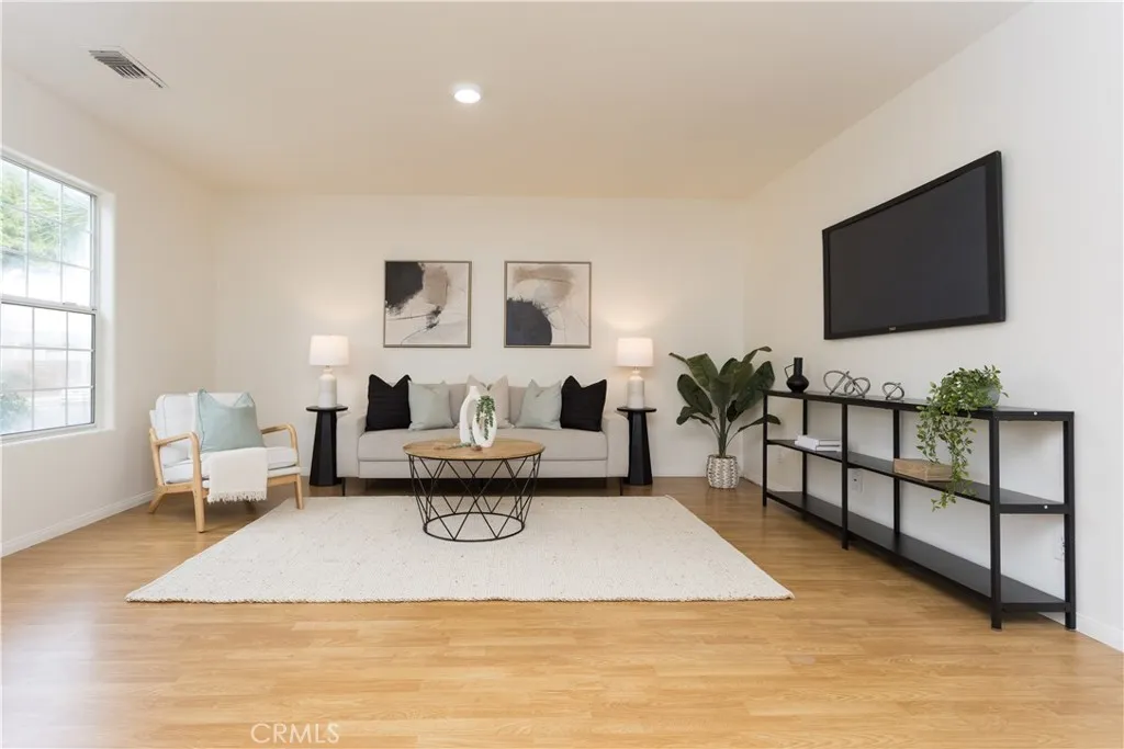152 N Princeton Avenue, Fullerton, California 92831 home-pic-39