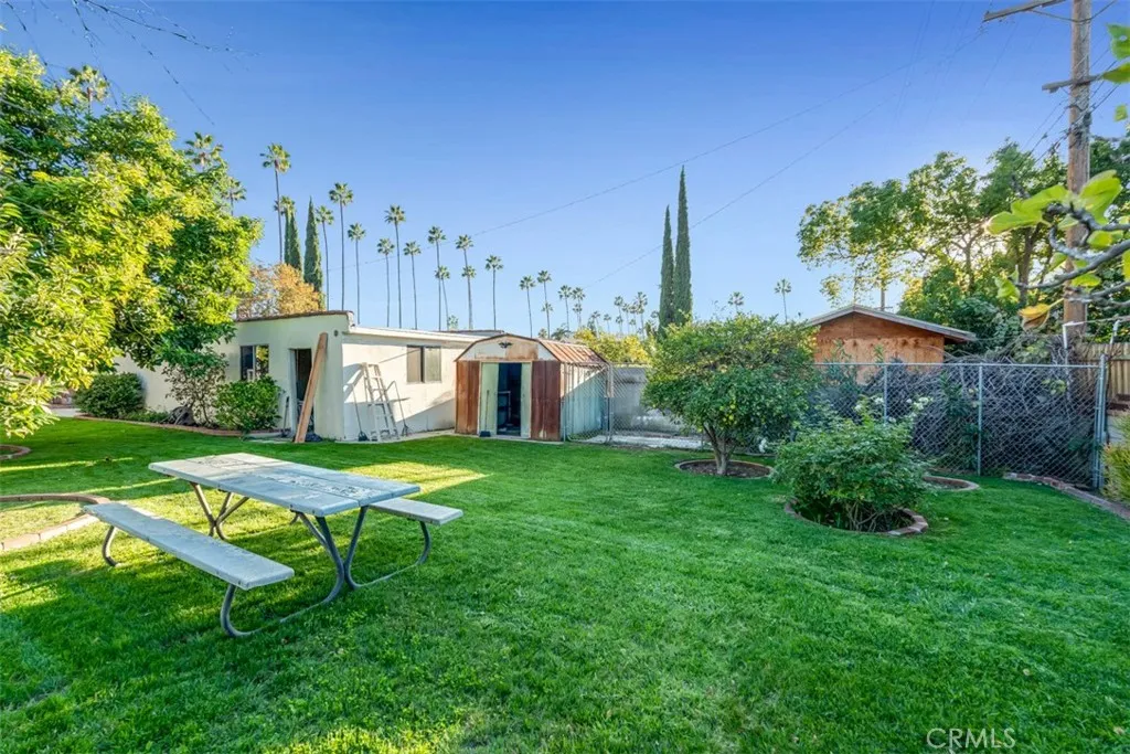 1227 Western Avenue, Glendale, California 91201 home-pic-34