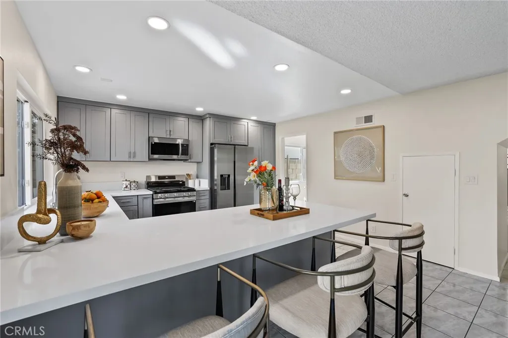12547 Yosemite, Cerritos, California 90703 home-pic-24