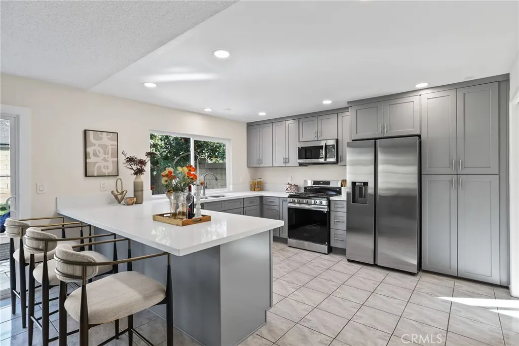12547 Yosemite, Cerritos, California 90703 home-pic-25