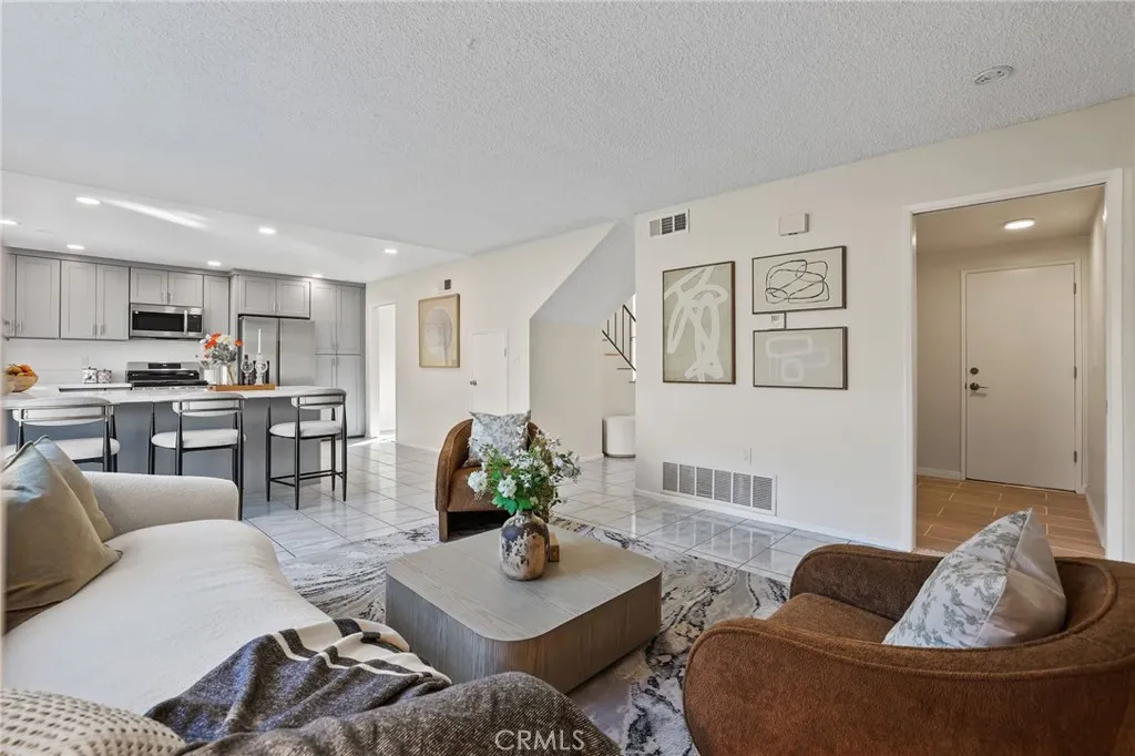 12547 Yosemite, Cerritos, California 90703 home-pic-20