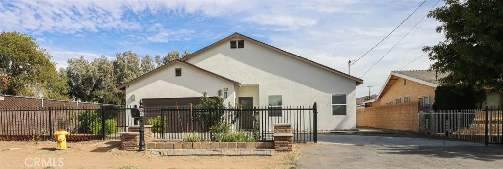 4847 Hedrick Avenue, Riverside, California 92505 home-pic-1