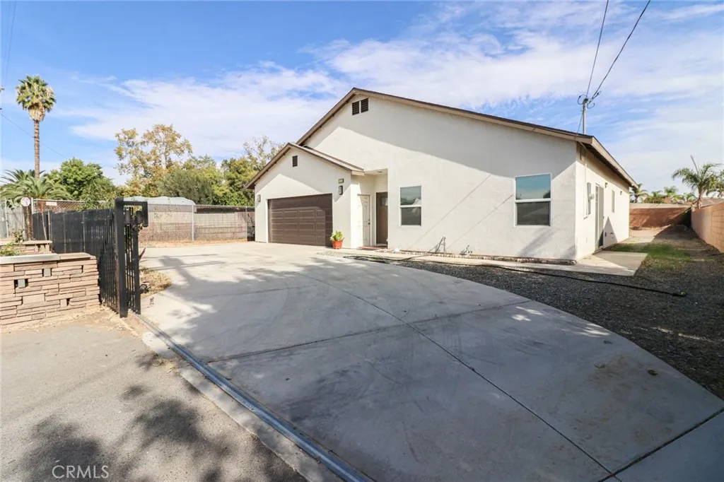 4847 Hedrick Avenue, Riverside, California 92505 home-pic-2