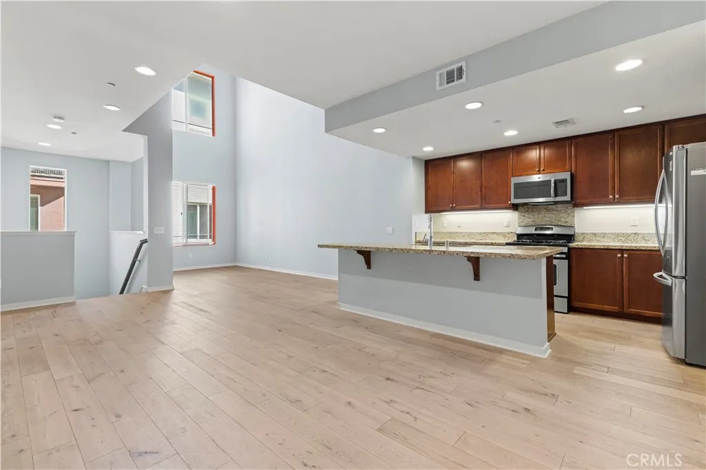 543 Rockefeller, Irvine, California 92612 home-pic-6